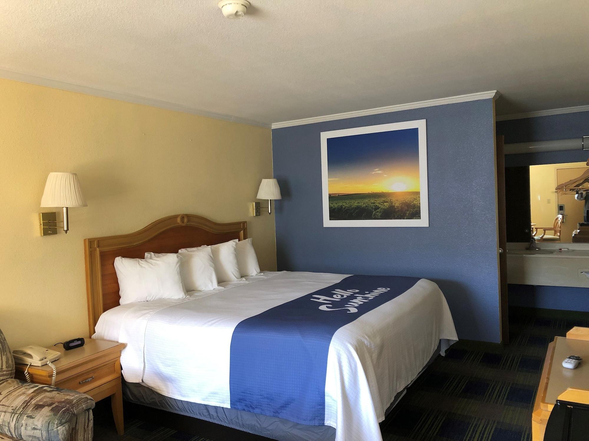 Days Inn By Wyndham Alamogordo White Sands Esterno foto