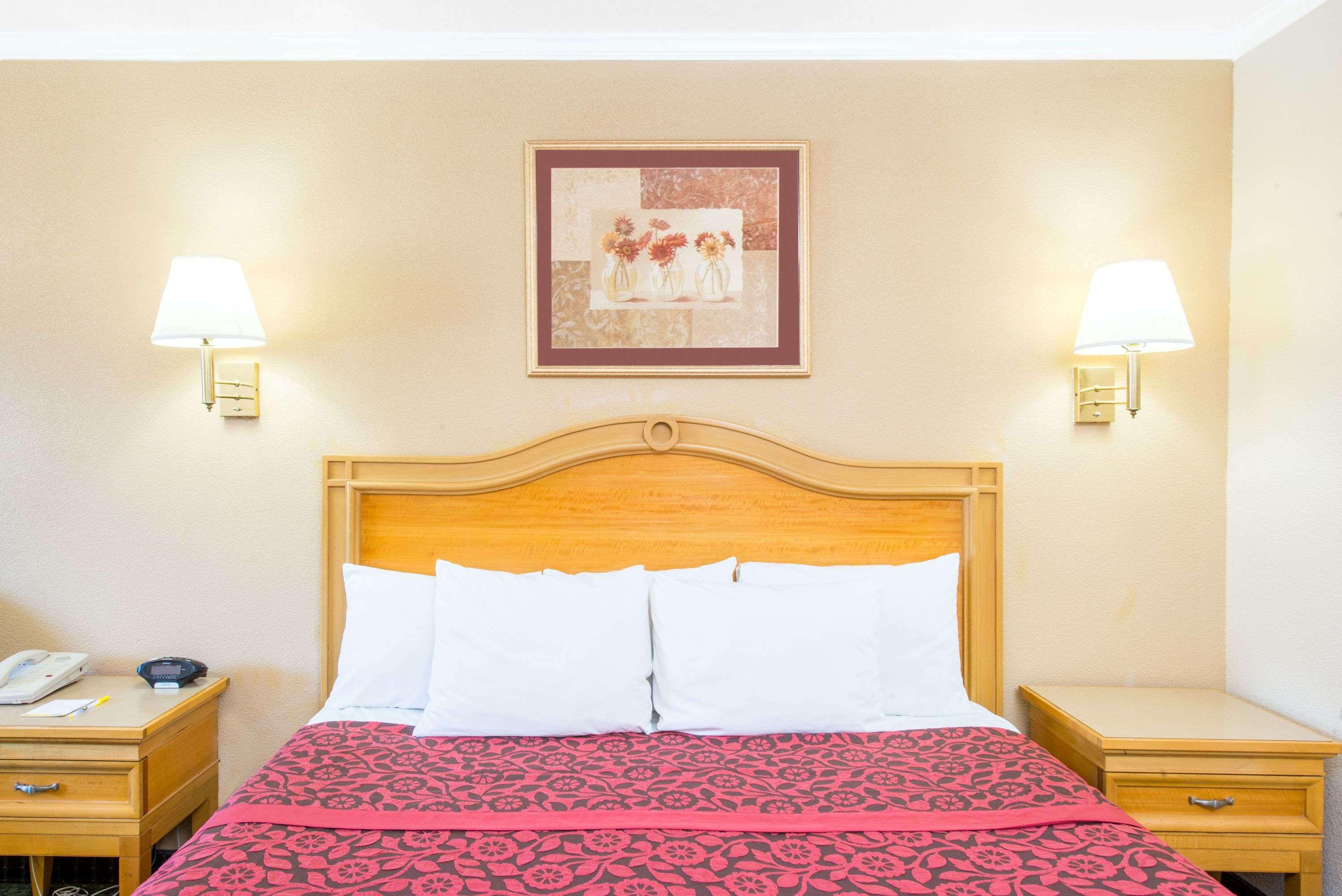 Days Inn By Wyndham Alamogordo White Sands Esterno foto