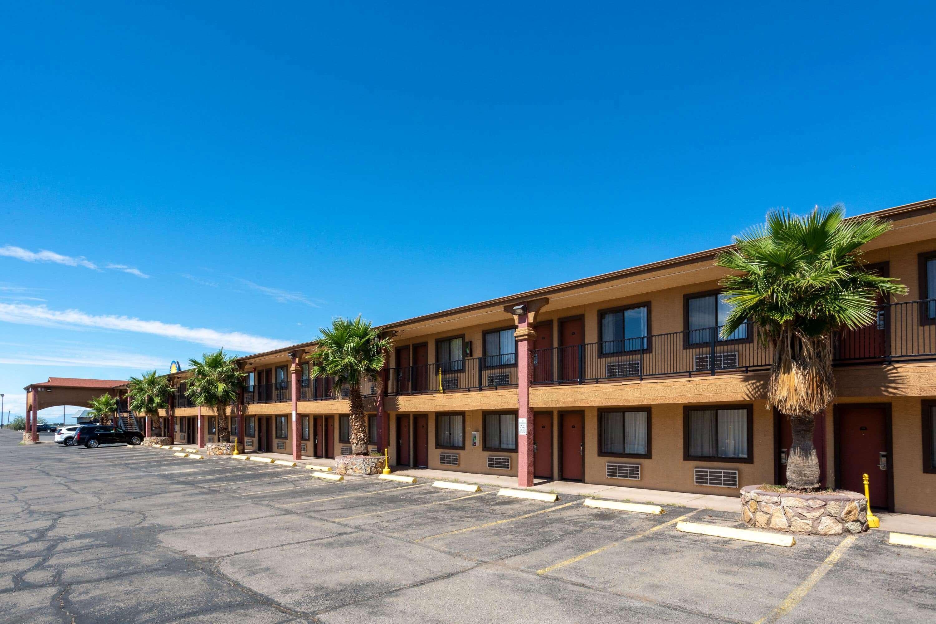 Days Inn By Wyndham Alamogordo White Sands Esterno foto