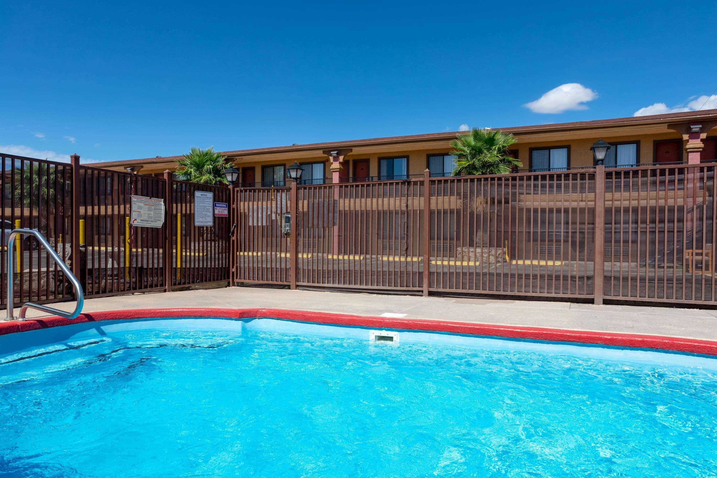 Days Inn By Wyndham Alamogordo White Sands Esterno foto